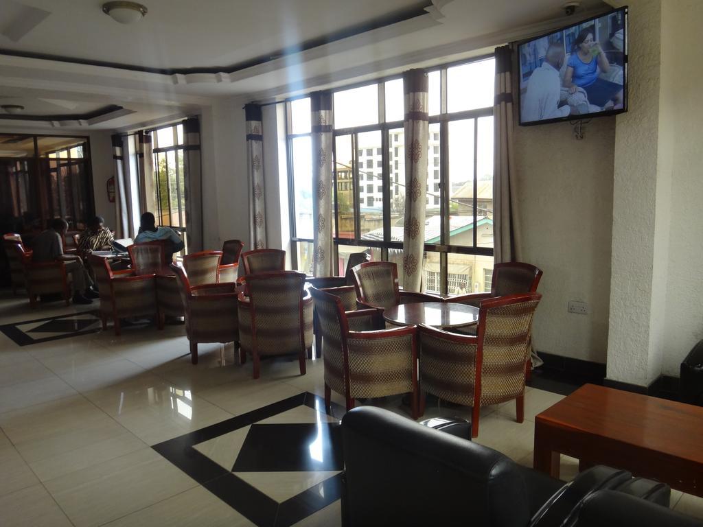 Premier Palace Hotel Arusha Exteriör bild