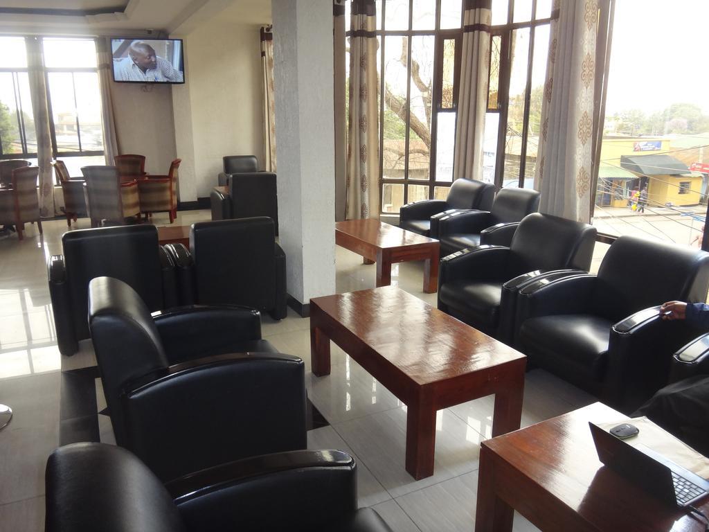 Premier Palace Hotel Arusha Exteriör bild