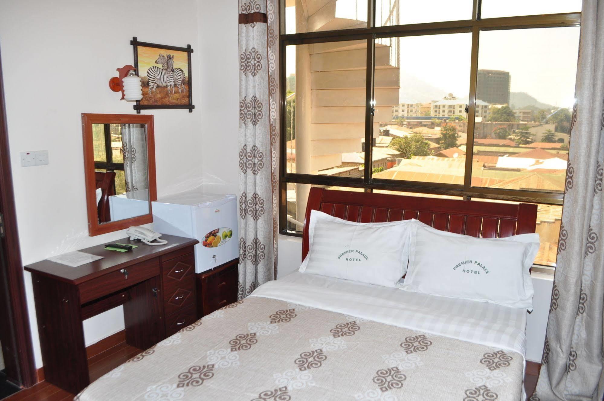 Premier Palace Hotel Arusha Exteriör bild